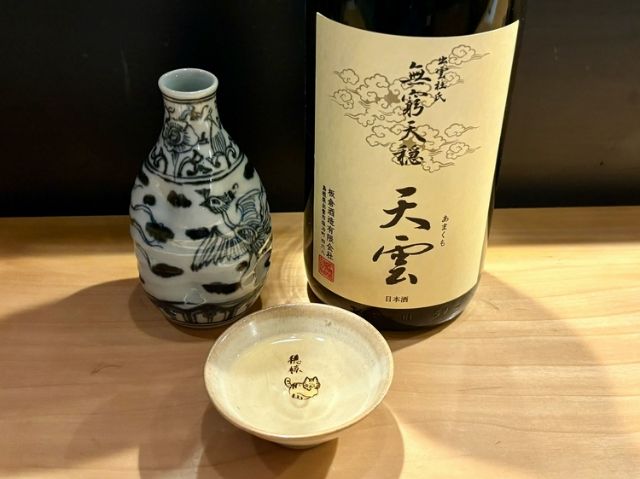 新橋的隱藏居酒屋[酒亭穂椋]日本酒和江戶名物「蔥麻鍋」讓人陶醉