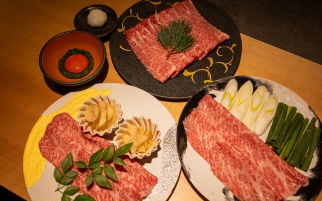 「SUKIYAKI 六松」，頂級 A5 和牛壽喜燒推薦：在最熟悉的料理中，遇見最陌生的驚喜