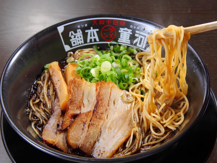 10.河童拉麵本舖 米國村店（心齋橋）