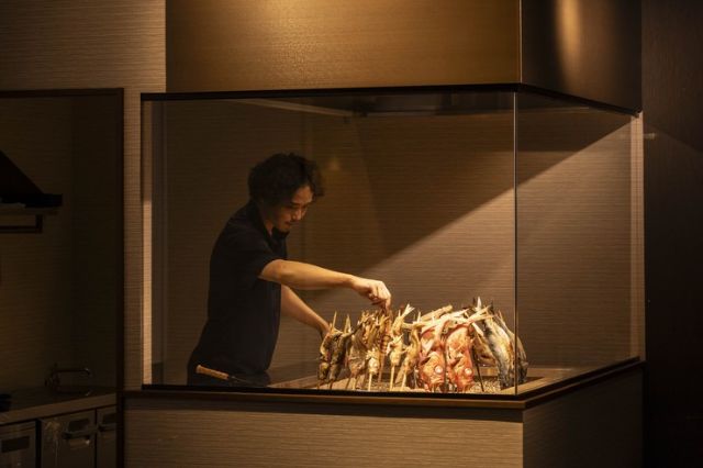 10. 鮨 湊崎｜请求预约