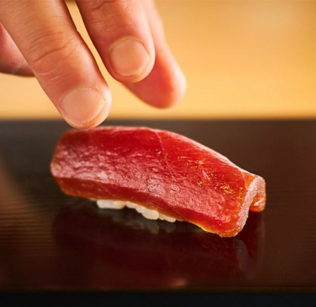 熟练的技艺让客人品尝当季风味的江户前料理——“结”｜山口・下关