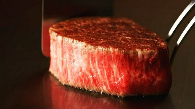 Indulge in carefully selected Wagyu beef and seasonal Japanese cuisine at Ginza's hidden gem, Ginkuma Saryo, in Tokyo.