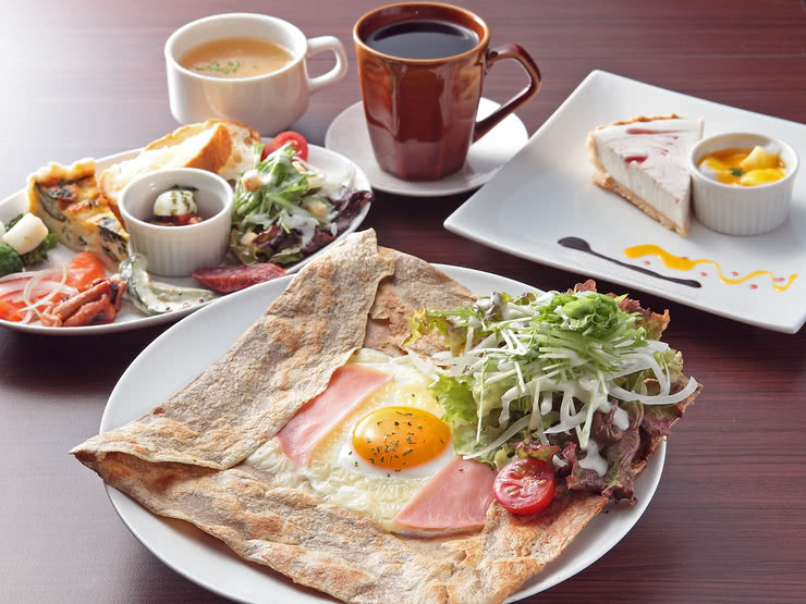 15 Cafes and Restaurants with Delicious Desserts in Kyoto