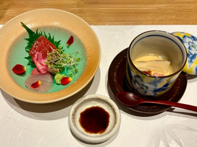 [東京・銀座]1萬円で神戶牛的“出汁しゃぶ＆すき鍋”を堪能