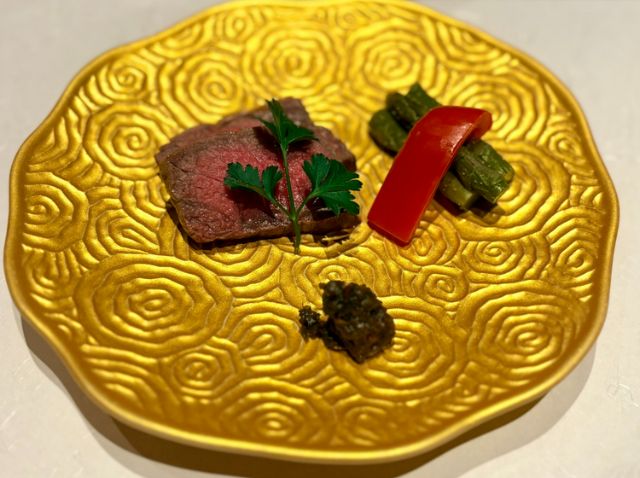 [東京・銀座]1萬円で神戶牛的“出汁しゃぶ＆すき鍋”を堪能