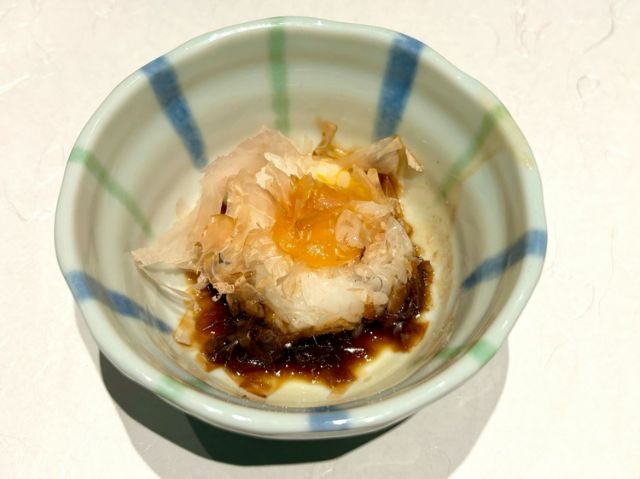[東京・銀座]1萬円で神戶牛的“出汁しゃぶ＆すき鍋”を堪能
