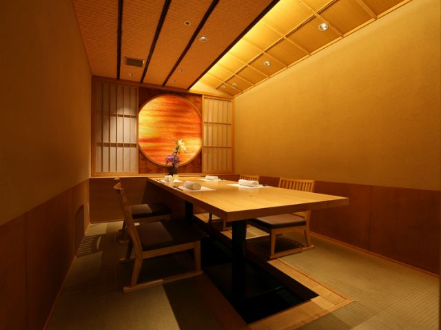 [東京・銀座]1萬円で神戶牛的“出汁しゃぶ＆すき鍋”を堪能