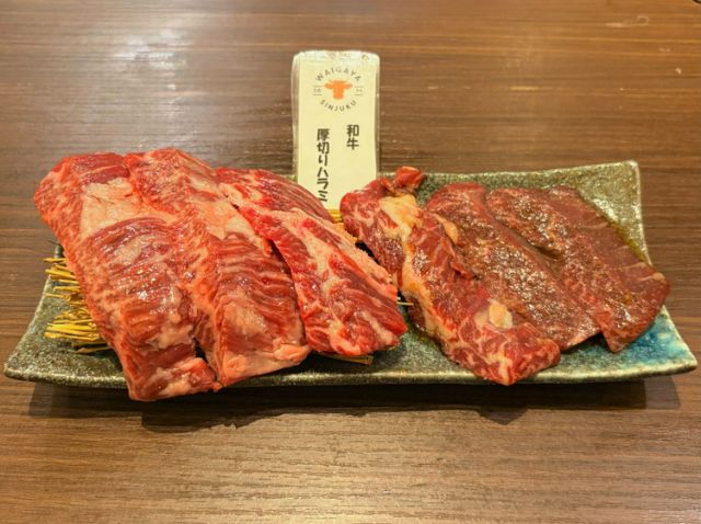 흑모와규에서 얻을 수 있는 희귀한 고급 소 혀 '흑탄'을 비교 시식! 도쿄 신주쿠 삼초메의 은신처[흑탄구이 육회 아오키]