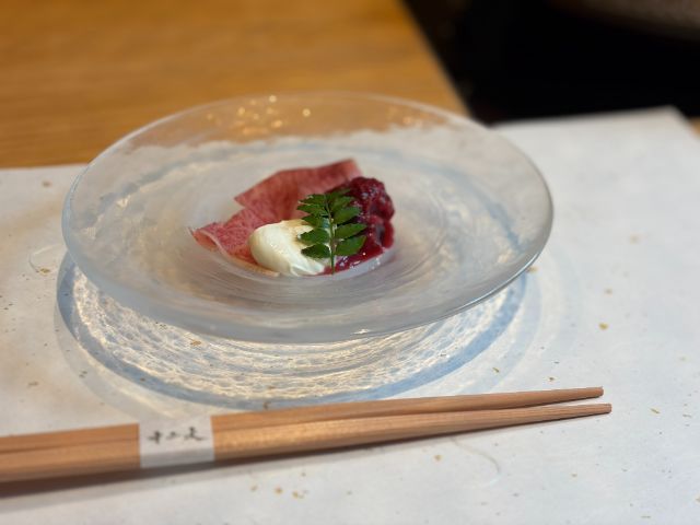 Tokyo Station Surrounding Gourmet｜Sukiyaki Twelve Heavens: Marunouchi Premium A5 Black Wagyu Sukiyaki Specialty Store