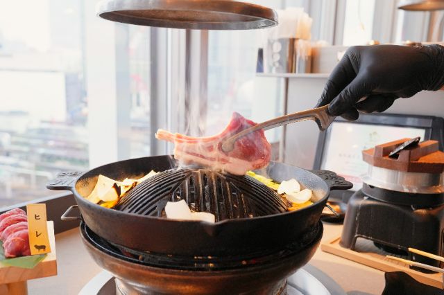 【新宿羊肉烧肉推荐】旭川成吉思汗 大黑屋 新宿站東口店:出站秒到!无腥味手切羊肉套餐超满足