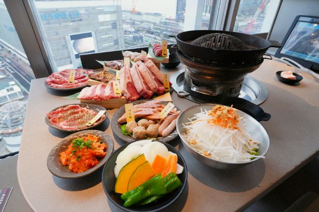 【新宿羊肉燒肉推薦】旭川成吉思汗 大黑屋 新宿站東口店：出站秒到！無腥味手切羊肉套餐超滿足