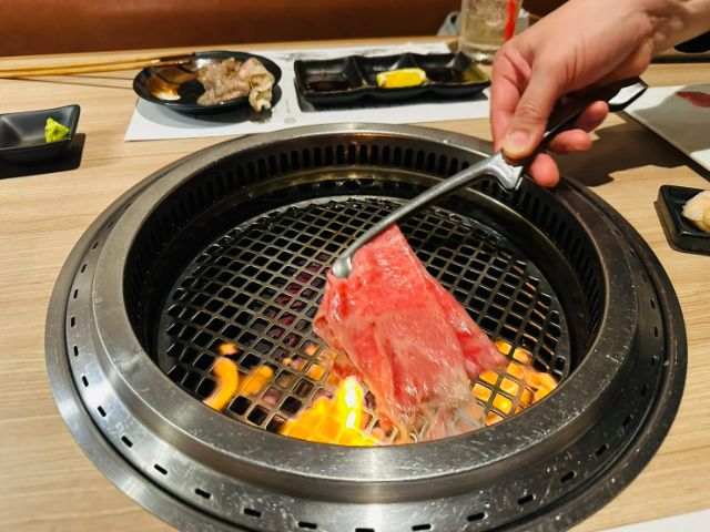 近江牛 烧肉 にくTATSU 青山本店 ― 在东京享受顶级和牛烧肉体验