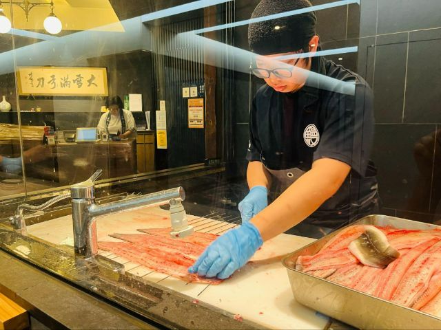 東京最佳鰻魚店｜在炭烤 鰻富士 東京歌劇城店品嚐至尊炭烤鰻魚