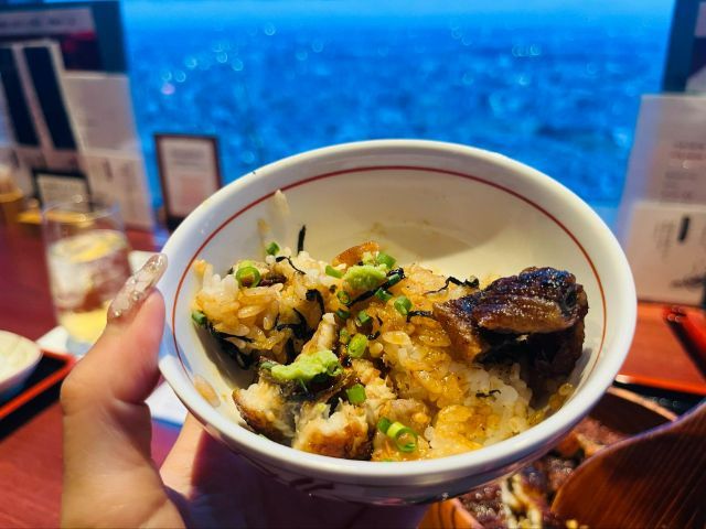 東京最佳鰻魚店｜在炭烤 鰻富士 東京歌劇城店品嚐至尊炭烤鰻魚