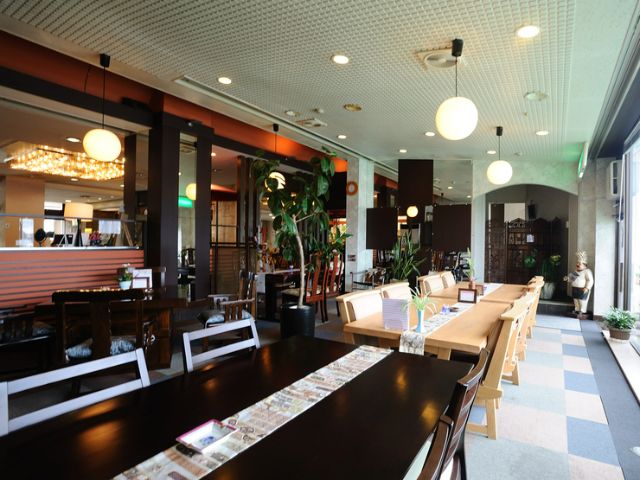 09:00　在酒店享用早餐