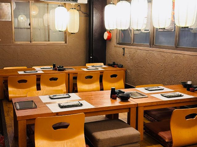 All-You-Can-Eat Sushi & Snow Crab in Tokyo: Ultimate Seafood Experience at Fujiyama Akihabara