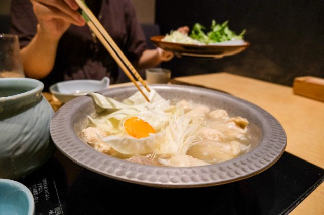 More Than Chicken Soup: Mizutaki at Hakata Hanamidori
