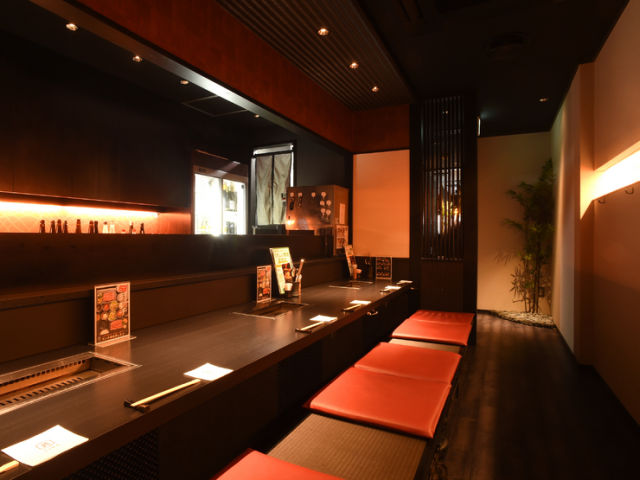 Yakinikuan Kizashi floor