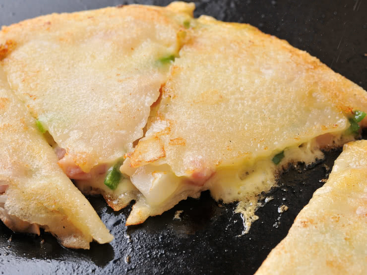 Tokyo Must-Eats! 10 Downtown Gourmet Spots to Have Okonomiyaki & Monjayaki