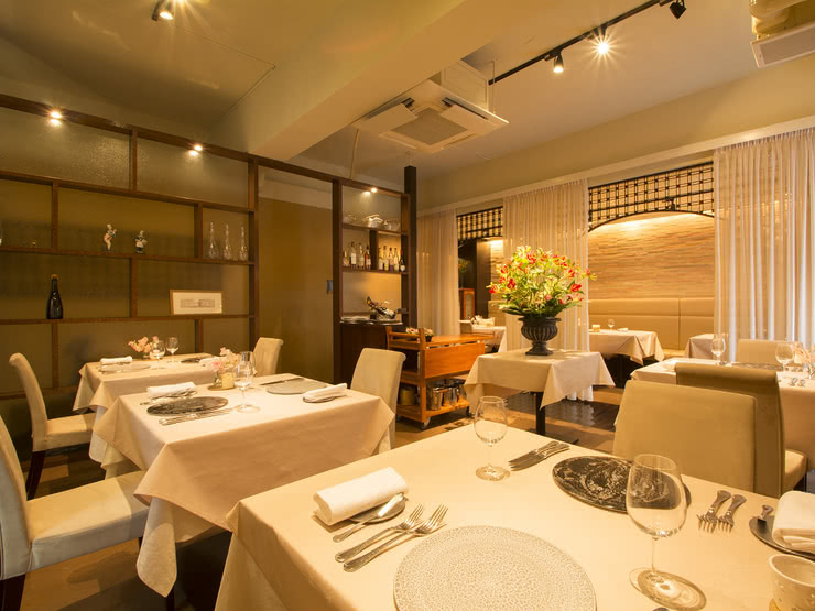 15 Restaurants to Enjoy Wine in Fukuoka