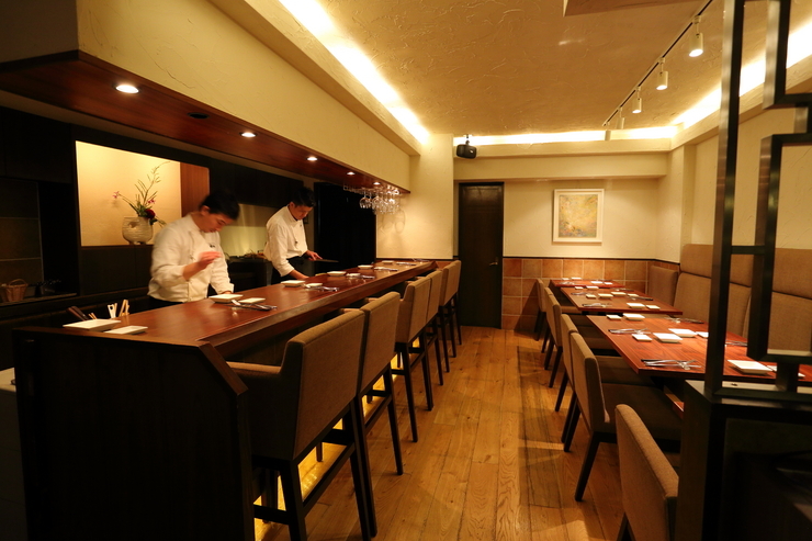 15 Restaurants to Enjoy Wine in Fukuoka