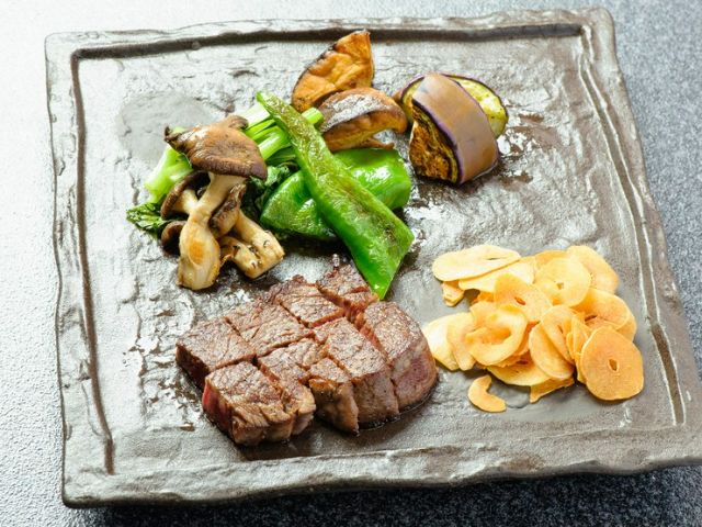 6.鐵板牛排 Pur（南森町）