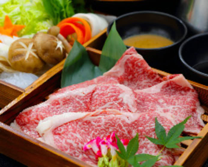 7. Kuroge Wagyu Nikusho Ichie Koshitsu Bettei (Osaka / Yakiniku)