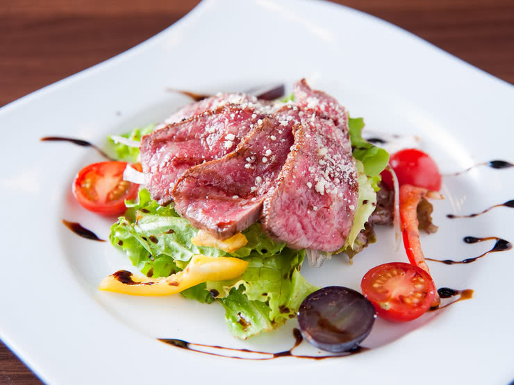 10.神戶鐵板Dining NEGRONI