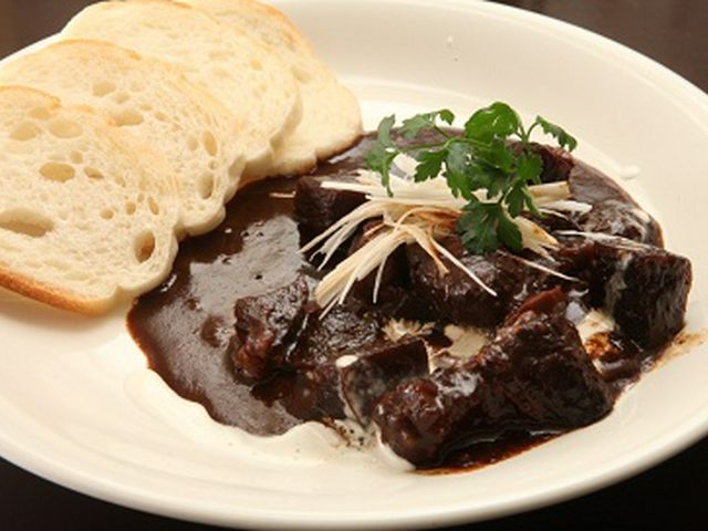 11. Dining Bar YZ