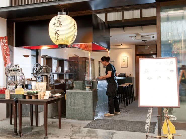 Best Restaurants to Enjoy Hiroshima's Famous Oysters