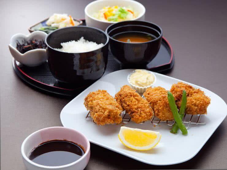 3.御食事處　宮島口