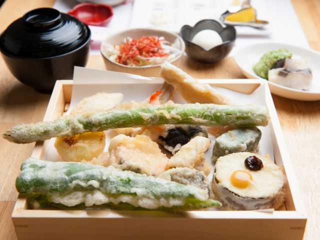 29. Tempuraya-san