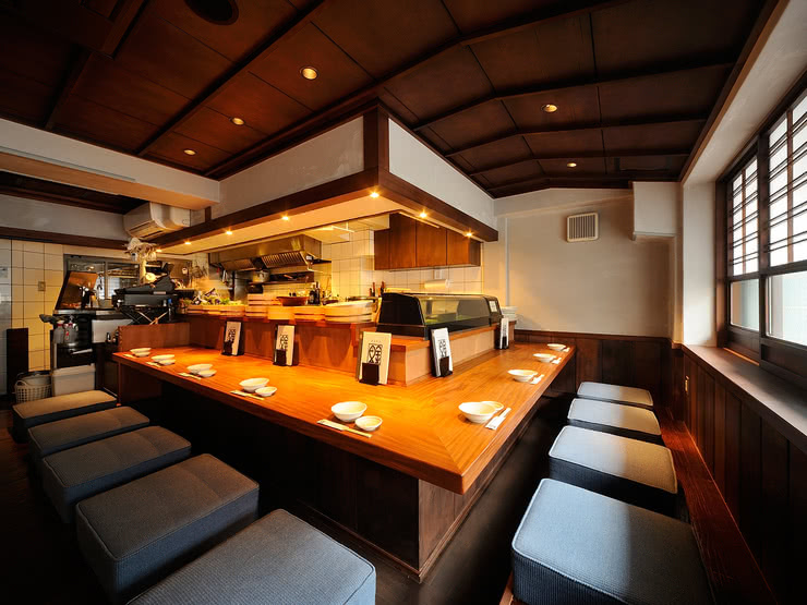 A Guide to Manners and Etiquette at Izakaya