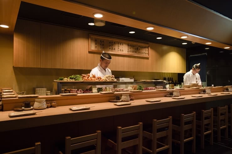 A Guide to Manners and Etiquette at Izakaya