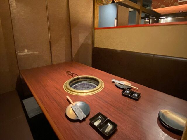 Sumibi Yakiniku Tsunku floor