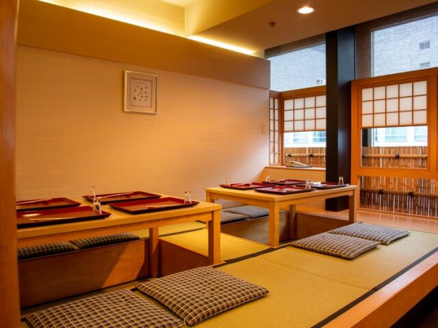 Tagoto Kouetsuho Keio Department Store Branch floor