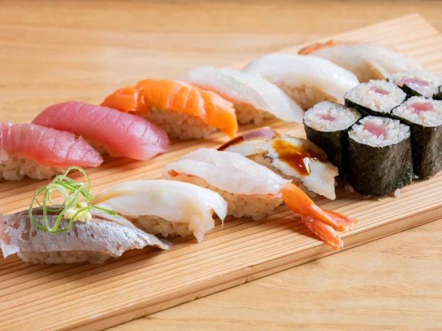 7. 壽司 牡蠣 新宿壽司惠比壽 新宿西口小滝橋街