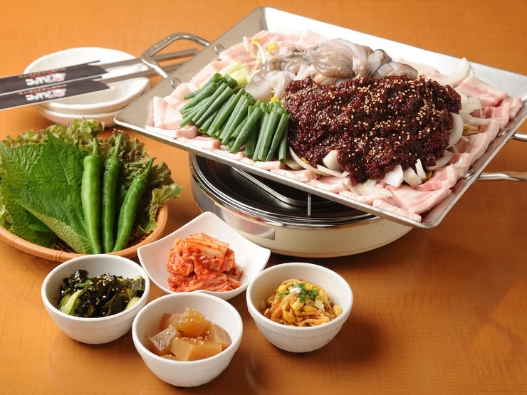 3.韓國料理　Kotteji　千日前本店（難波）