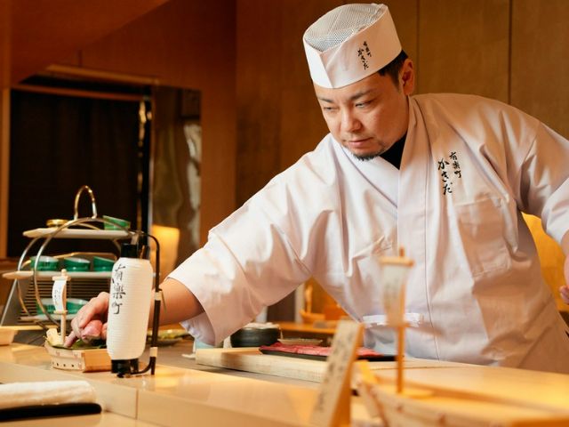 Best Restaurants in Shinjuku: Must-Try Eats and Top Places to Visit