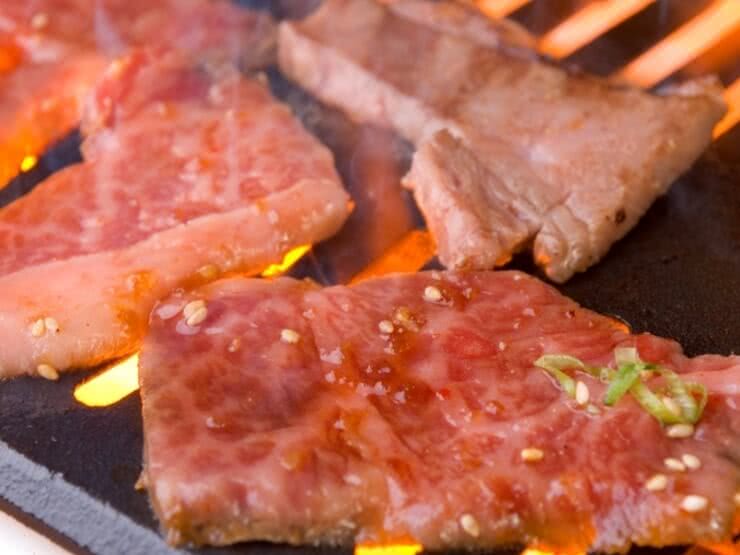 9.新地精肉店　福屋