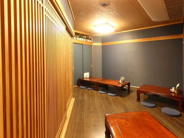 Shunsaiwashoku Hitosaji floor