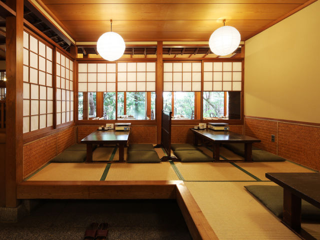 Gontaro Okazaki branch floor