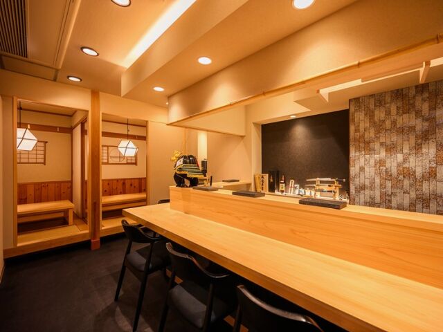 Sushi Shinkai floor