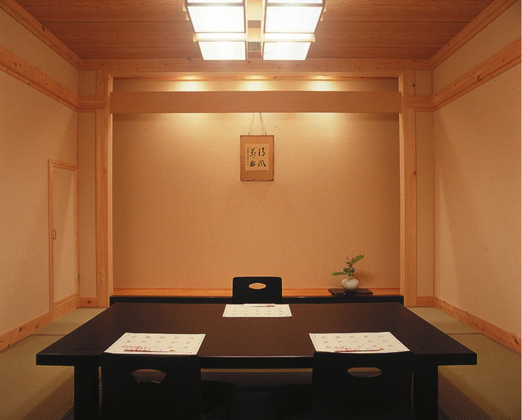 20 Restaurants in Otaru and Hakodate, Hokkaido with Specialty Dishes