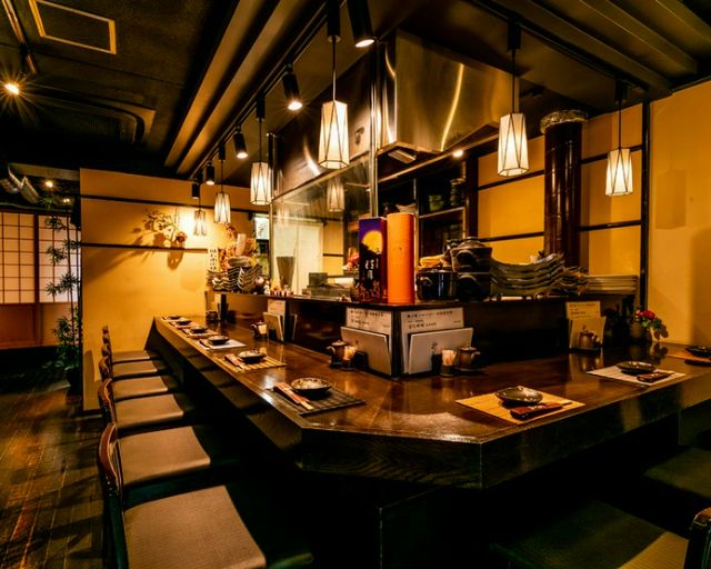 The Best Spots and Restaurants in Japan for Viewing Cherry Blossoms