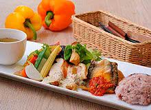 4 Restaurants with Beautiful Views Open for Lunch in Minatomirai, Yokohama