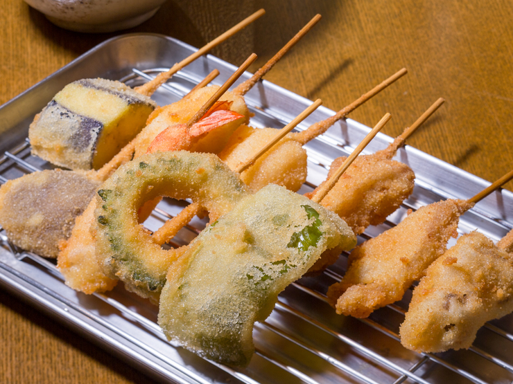 Kushikatsu to Shuwashuwa KOMANECHI Kokusai-dori branch cuisine